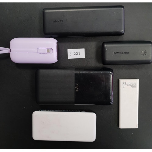 221 - SELECTION OF SIX POWERBANKS
including Anker