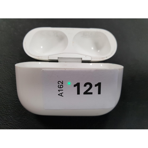 121 - APPLE AIRPODS PRO MAGSAFE CHARGING CASE