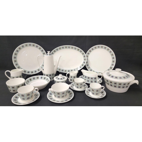 247 - ROYAL TUSCAN FANTASIA DINNER SERVICE
for six place setting, comprising six dinner plates, side plate... 