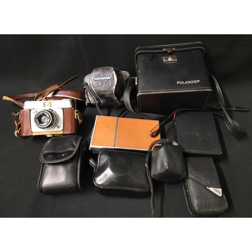 356 - SELECTION OF VINTAGE PHOTOGRAPHIC EQUIPMENT
including an Ilford Sportsman in case, an Olympus OM-1 i... 