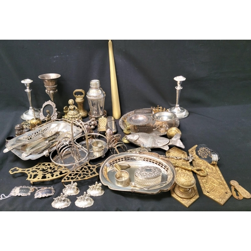 217 - SELECTION OF SILVER PLATED WARES
including a pair of candlesticks, a fish design letter holder, a to... 