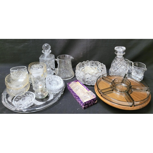 254 - LARGE ASSORTMENT OF VINTAGE AND ANTIQUE CRYSTAL GLASS WARE
including Edinburgh, Stuart Decanter, fin... 