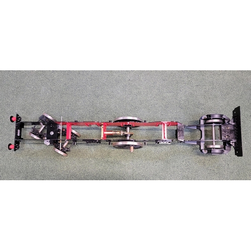 491 - FIVE INCH GAUGE RED AND BLACK ENGINE CHASSI
121cm long