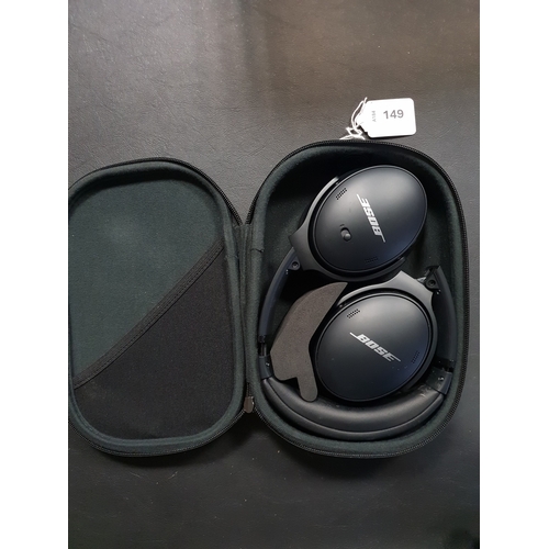 149 - PAIR OF BOSE QUIETCOMFORT 45 OVER EAR WIRELESS HEADPHONES
model 437310, in case
Note: Wear to earpad... 