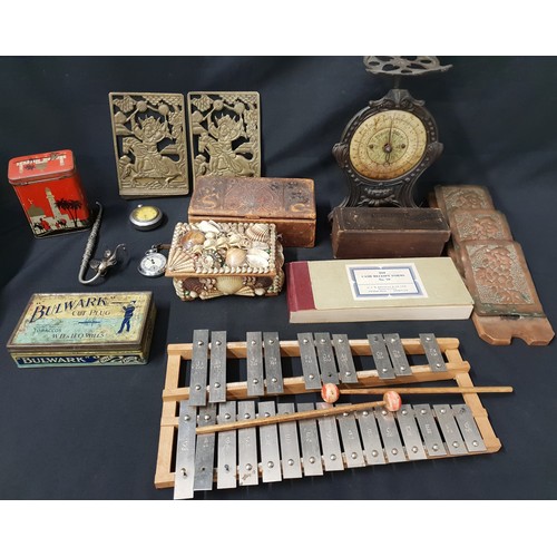 355 - ASSORTMENT OF VINTAGE AND ANTIQUE COLLECTIBLES
including Glockenspiel and beaters, Arts and Crafts c... 