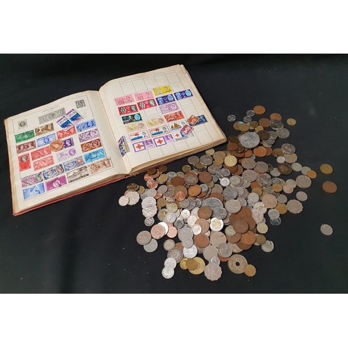 470 - ASSORTMENT OF UK AND FOREIGN COINS
including sixpence, USA coins, Hong Kong, UAE, Belgium, etc., and... 