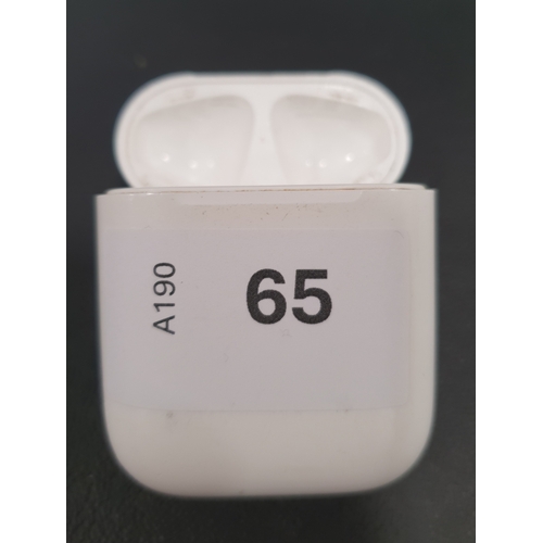 65 - APPLE AIRPODS LIGHTNING CHARGING CASE