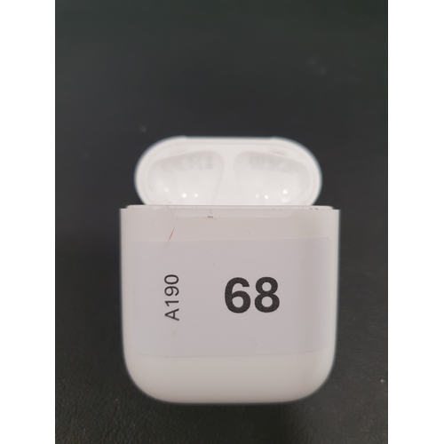 68 - APPLE AIRPODS LIGHTNING CHARGING CASE