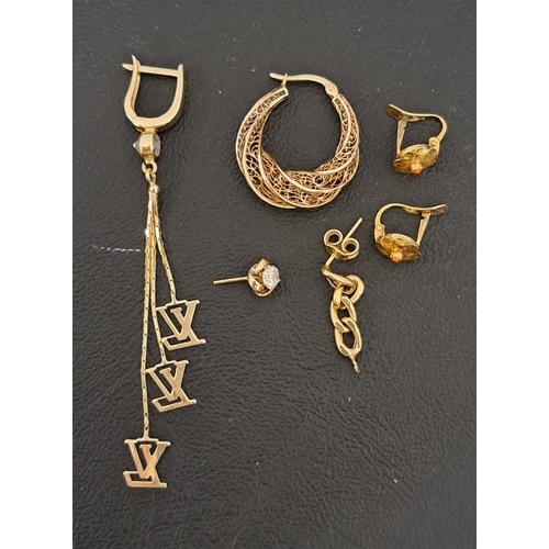 11 - SELECTION OF GOLD JEWELLERY
comprising a CZ set single fourteen carat gold earring with LV drop deta... 