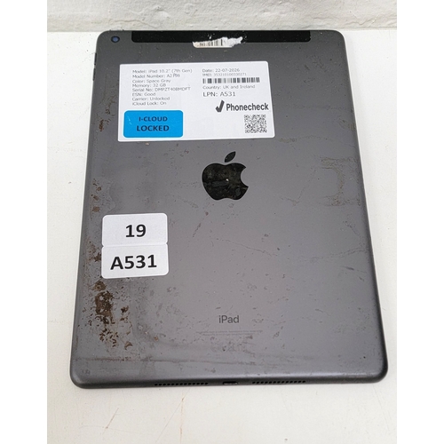 19 - APPLE IPAD 10.2