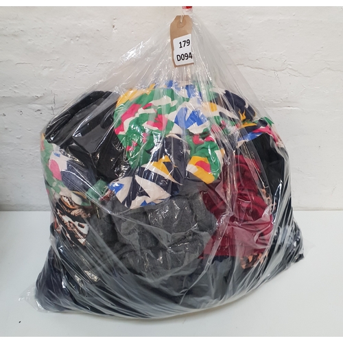 ONE BAG OF MAINLY LADIES CLOTHING ITEMS