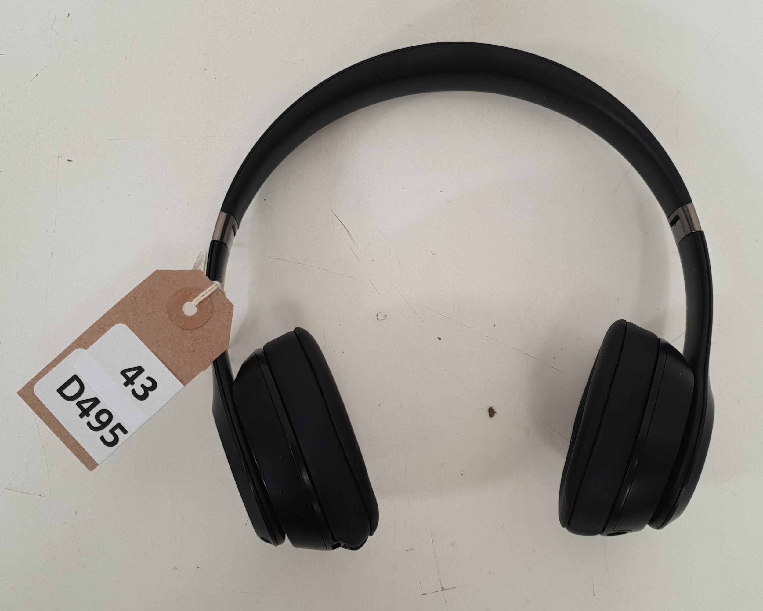 ONE PAIR OF BEATS SOLO 4 ON EAR WIRELESS HEADPHONES