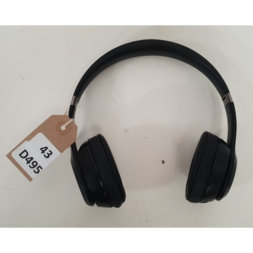 ONE PAIR OF BEATS SOLO 4 ON EAR WIRELESS HEADPHONES