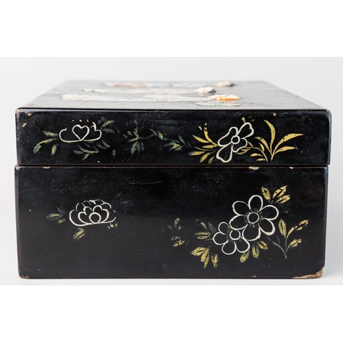 2 - Vintage Japanese Black Jewelry box, Size 15x20x8,5 cm