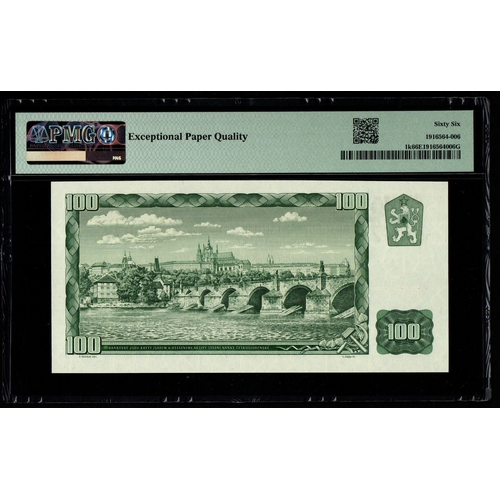 722 - Czech Republic, National Bank Pick# 1k 1961 (ND 1993) 100 Korun - S/N Prefix G
S/N G78 564594 - Stam... 