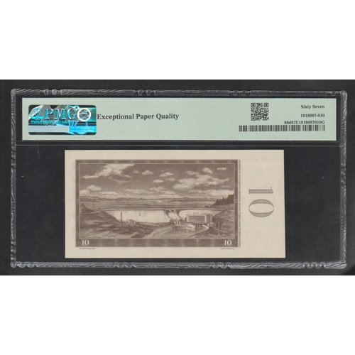 731 - Czechoslovakia, State Bank
Pick# 88d 1960 10 Korun - Printer: STC-P
S/N S44 672450 - Series J, S - D... 