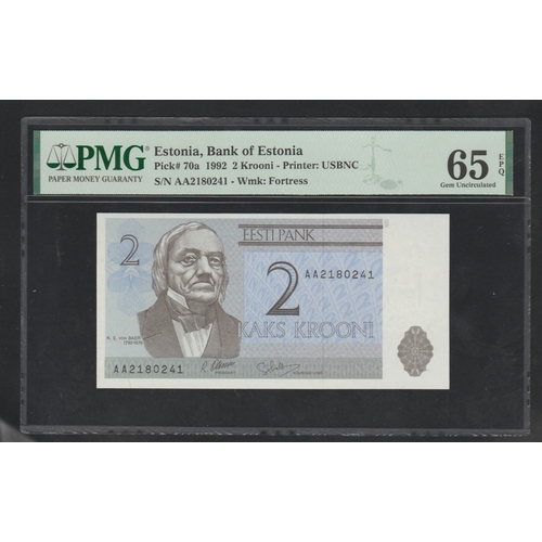 815 - Estonia, Bank of Estonia Pick# 70a 1992 2 Krooni - Printer: USBNC S/N AA2180241 - Wmk: Fortress
65 G... 