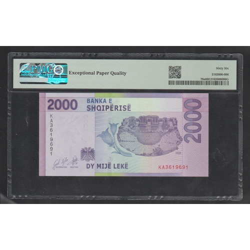 529 - Albania, Bank of Albania
Pick# 79a 2020 2000 Lek - Printer: TDLR
S/N KA3619691 - Wmk: M. Gent
66
Gem... 