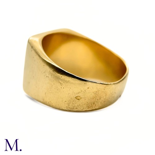 14 - An Antique 18ct Gold Signet Ring

The 18ct yellow gold signet ring is engraved with a chevron and sh... 