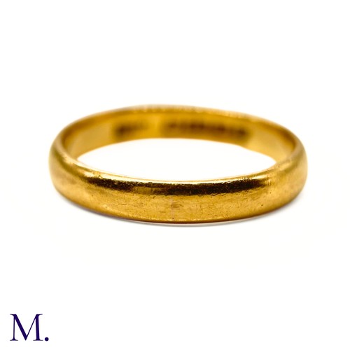 77 - A 22ct Gold Band

The plain 22ct gold band is hallmarked for 22ct gold and is dated 1939.

Box not i... 