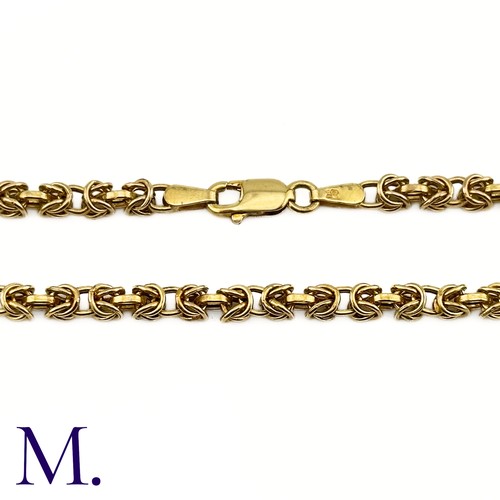 63 - NO RESERVE - Gold King's Pattern Chain

The 9ct yellow gold chain is in a king's pattern. Some links... 