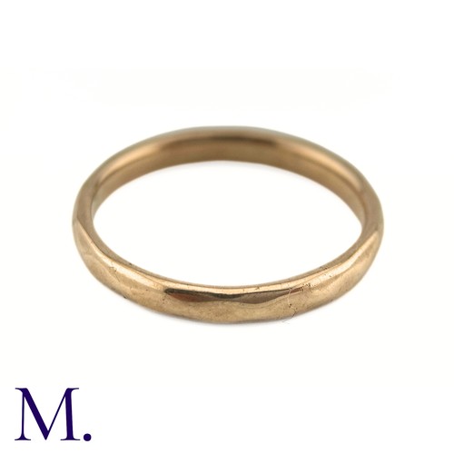 5 - A Faceted 9ct Rose Gold Band

The band is marked for 9ct gold and dates to 1939.

Weight: 1.8g
Size:... 