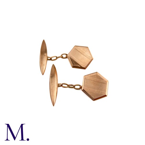 21 - NO RESERVE - A Pair of Rose Gold Cufflinks

The 9ct rose gold hexagonal cufflinks are secured with t... 