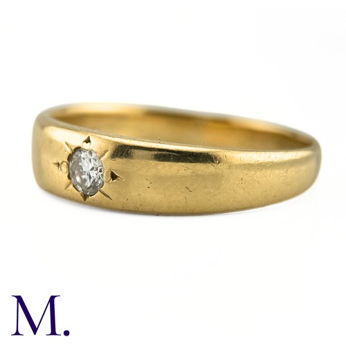 40 - A Diamond Gypsy Ring

The 18ct yellow gold band is set with a 0.15ct round cut diamond.

Weight: 6.4... 