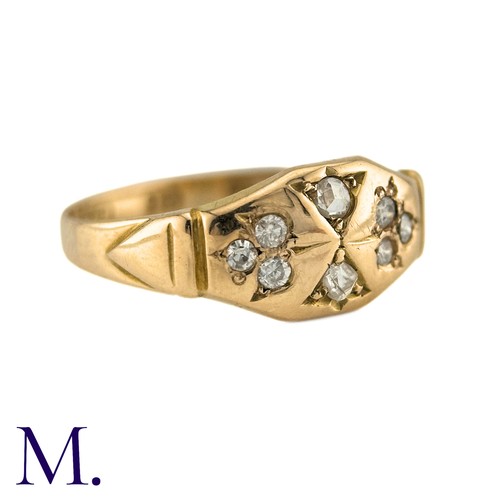 18 - An Antique Diamond Gypsy Ring in 15k yellow gold, set with round cut and rose cut diamonds. Partial ... 