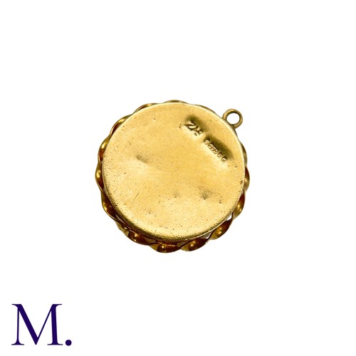 23 - An Antique Compass Pendant in 9k yellow gold, the central compass within a twisted border. Hallmarke... 
