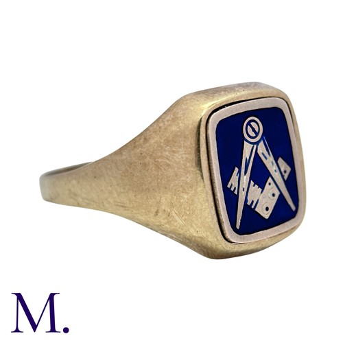 16 - A Masonic Swivel Ring in yellow gold, the signet ring with blue enamel set with gold square and comp... 