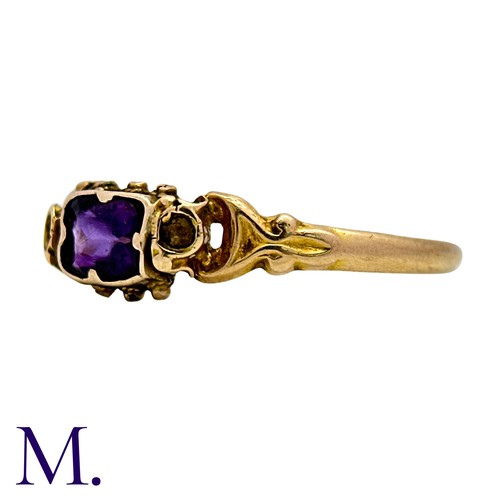 200 - An Amethyst Ring in 15k yellow gold, set with a cushion cut amethyst. Partial Hallmark for 15 carat ... 