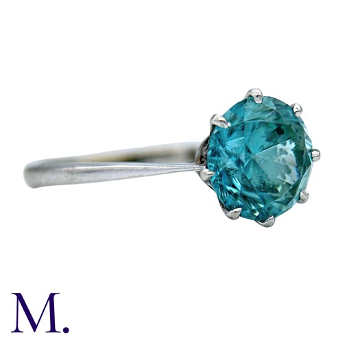 199 - A Zircon Ring in 9k white gold, set with a round cut zircon of approximately 4.00cts. Stamped 9ct.

... 
