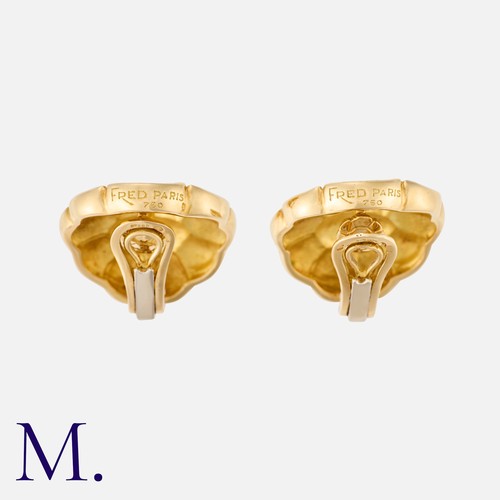 30 - FRED. A Pair of Gold Earrings in 18k yellow gold, each designed as a tortoise shell. Signed Fred Par... 