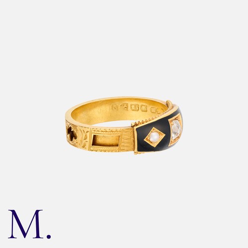 58 - A Victorian Diamond and Pearl Mourning Ring in 18K yellow gold, with black enamel to the face set wi... 