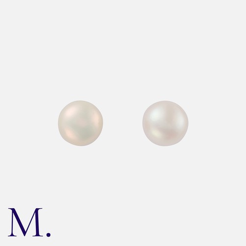 241 - No Reserve - A Pair Of Pearl Earrings in silver, each set with a round pearl of approximately 7mm. S... 