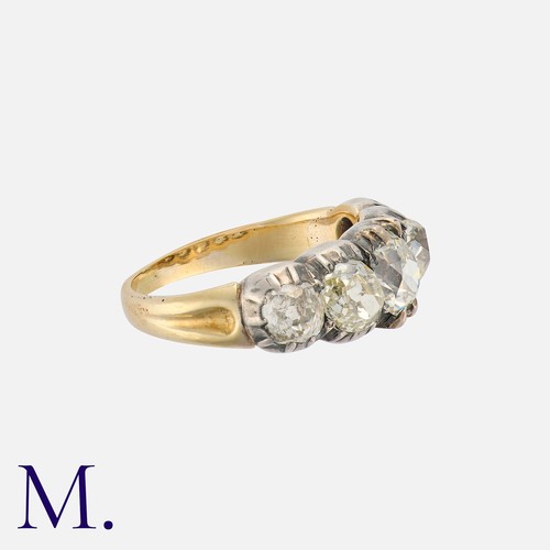 163 - A Fine Georgian Old Cut Five Diamond Stone Ring in yellow gold and silver, set with a row of five gr... 