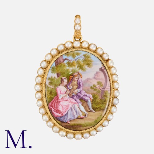 90 - An Antique Miniature Pendant in 18K yellow gold, with enamel miniature of a romantic gallant scene o... 