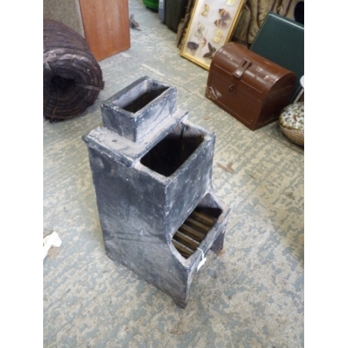 239 - Very Small cast iron grate assembly a/f