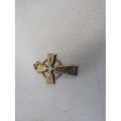 392 - 9k Gold Cross