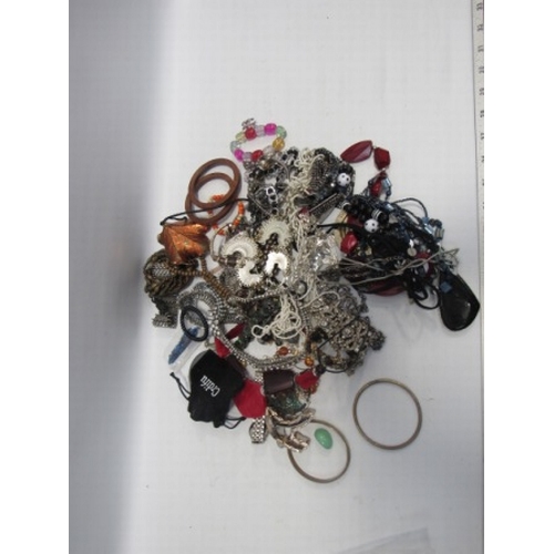 397 - Qty of Costume Jewellery