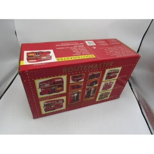 150 - Sun StarRoutemaster 1:24 RM 870-WLT870 ltd ed 0764 of 4500, internal packaging unopened.