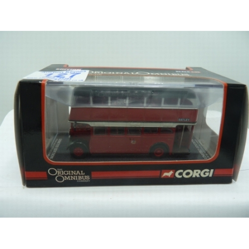 127 - Corgi Omnibus Original - Crossly DD42 - Manchester OM41601