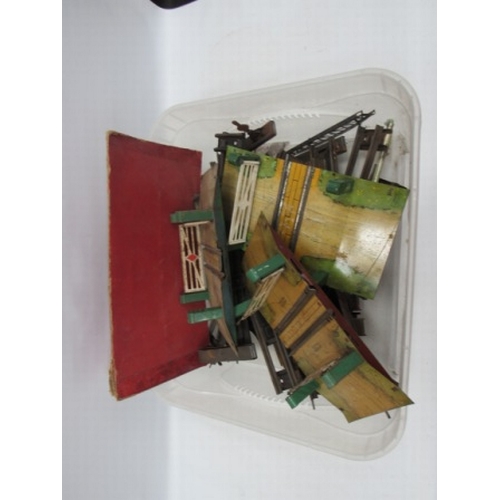 10 - Box of Hornby O gauge