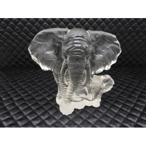 66 - Crystal clear Elephant