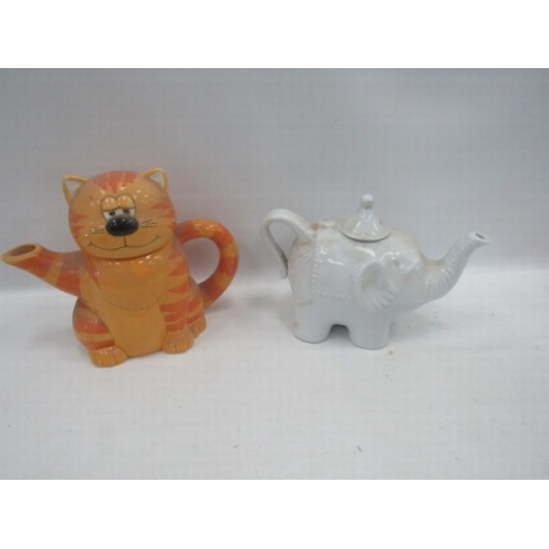 35 - 2 Teapots