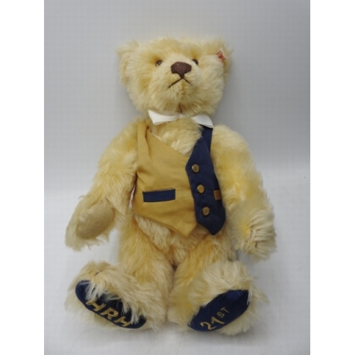 211 - Steiff Prince William's 21st Birthday Bear, ltd ed, 35cm