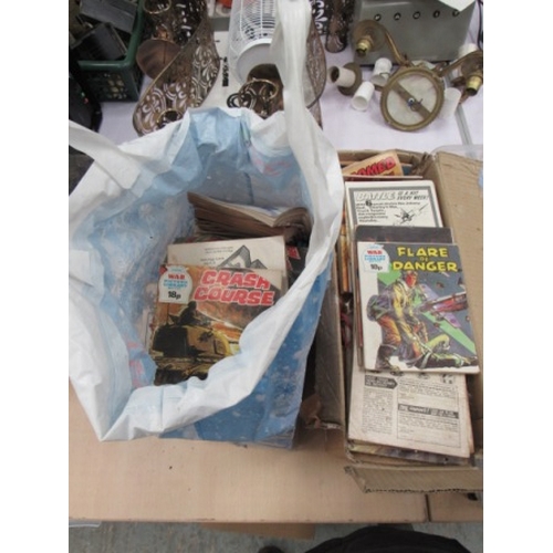 324 - Bag and box of Commando Type Graphic books