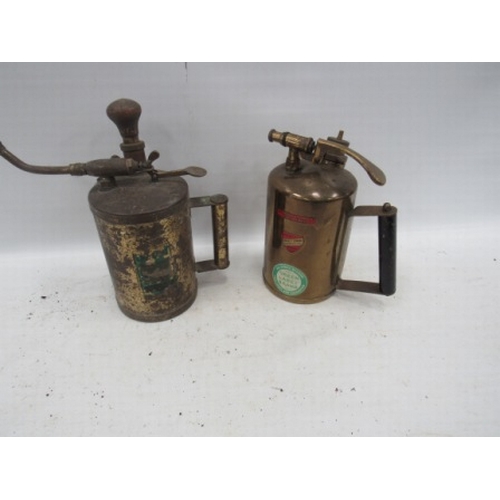 455 - 2 Brass sprayers