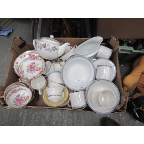 548 - Mixed box of crockery